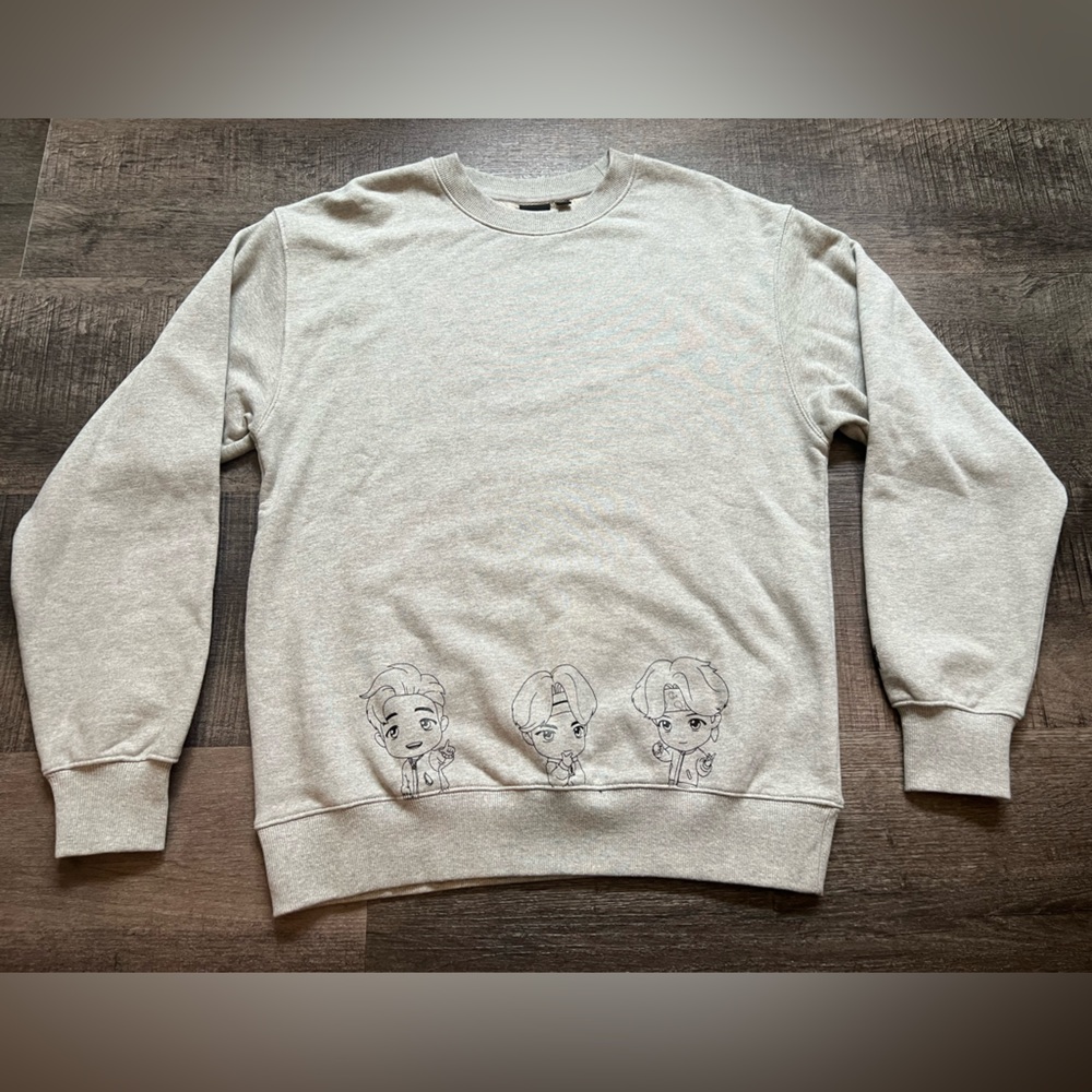 BTS TinyTAN Grey Crewneck Sweater from The Weverse Shop. LG, Unisex Fit
